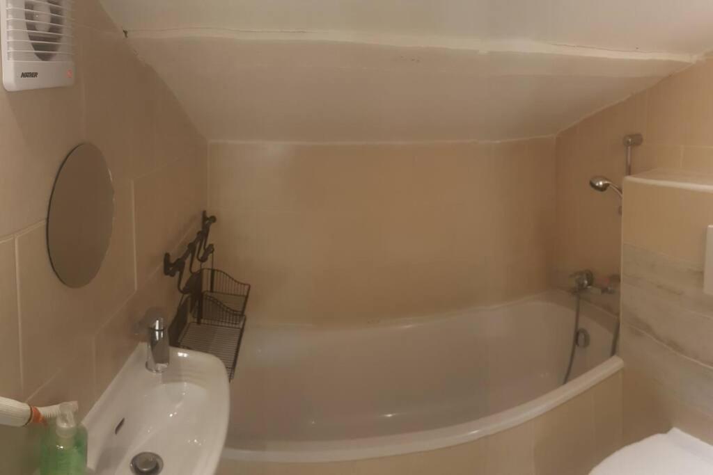 L'Escala Arles Centre Apartment Ngoại thất bức ảnh